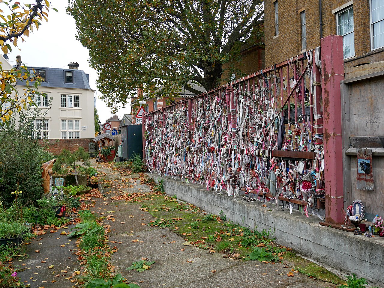 Crossbones Graveyard, London